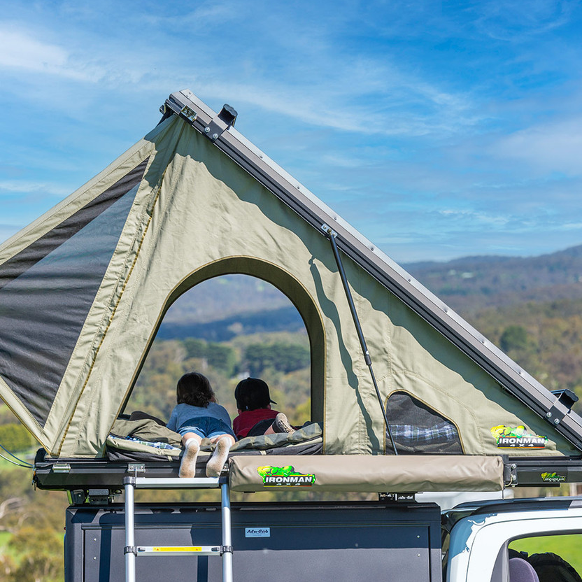 SWIFT 1400 HARD SHELL ROOFTOP TENT